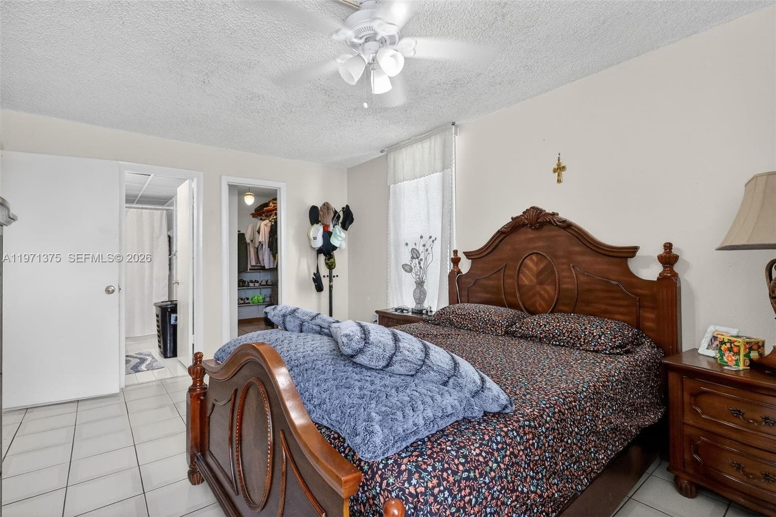 9678 Fontainebleau Blvd # 411, Miami FL 33172 — 24