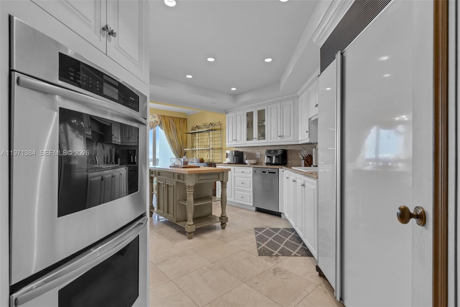 3000 Island Blvd # 2902, Aventura FL 33160 — 22