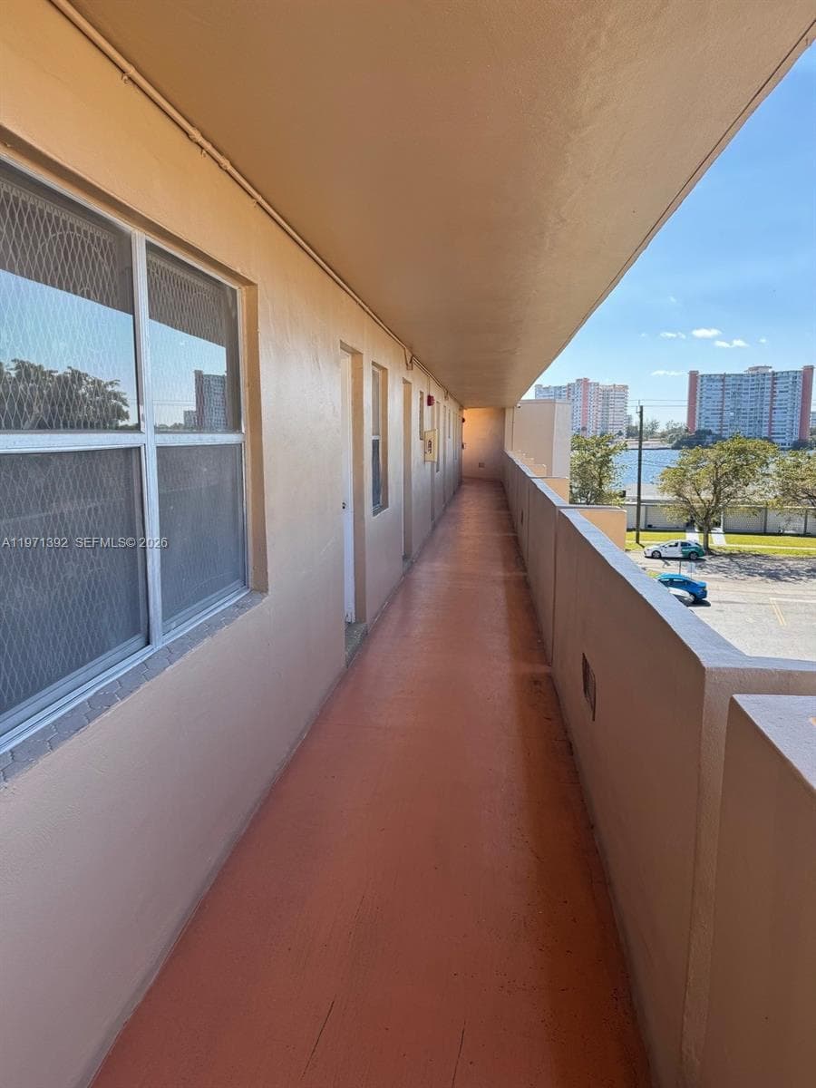 1301 NE 191st St # F405, Miami FL 33179 — 7
