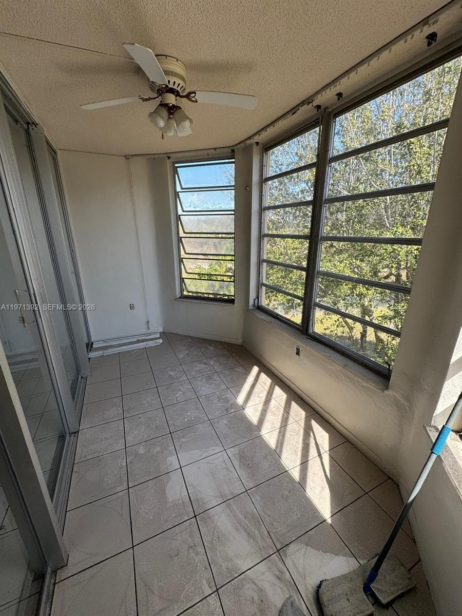 1301 NE 191st St # F405, Miami FL 33179 — 9