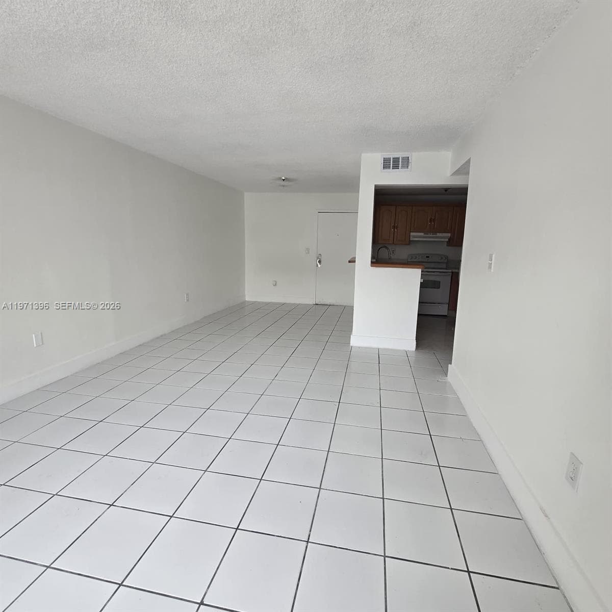9678 Fontainebleau Blvd # 111, Miami FL 33172 — 6