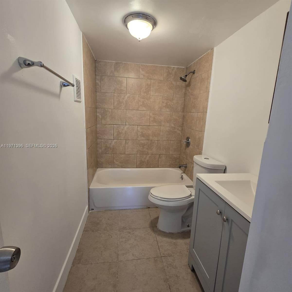 9678 Fontainebleau Blvd # 111, Miami FL 33172 — 22