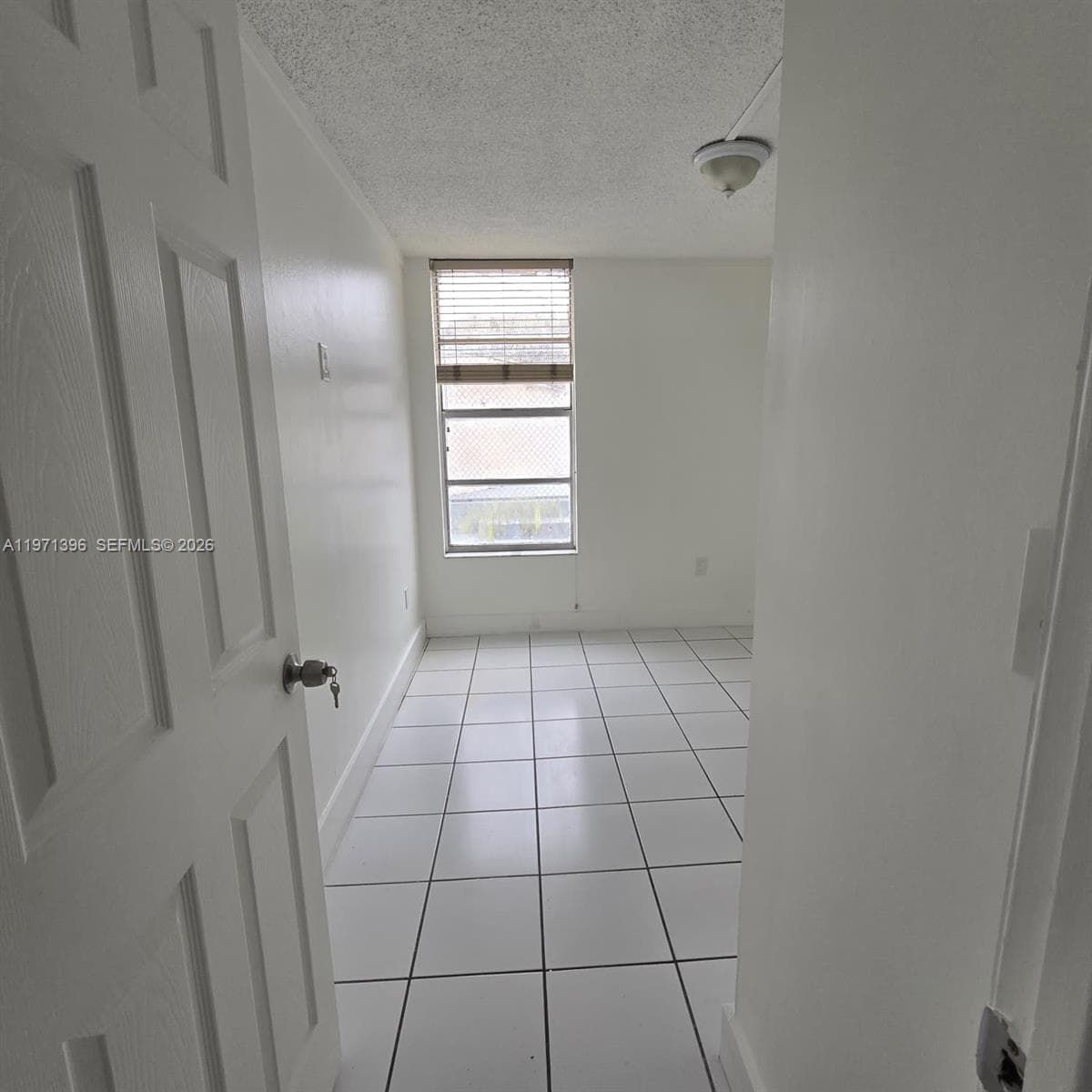 9678 Fontainebleau Blvd # 111, Miami FL 33172 — 10