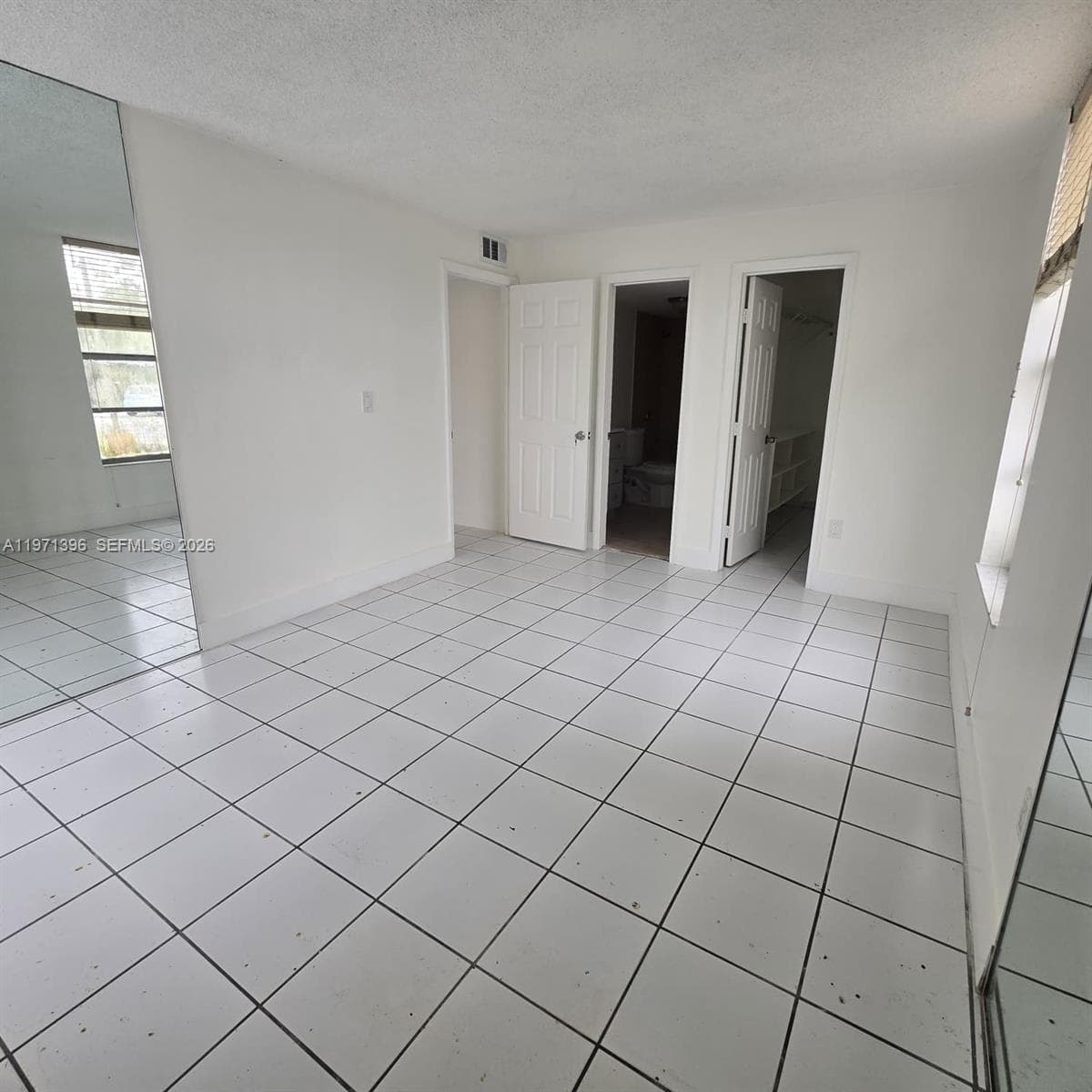 9678 Fontainebleau Blvd # 111, Miami FL 33172 — 14