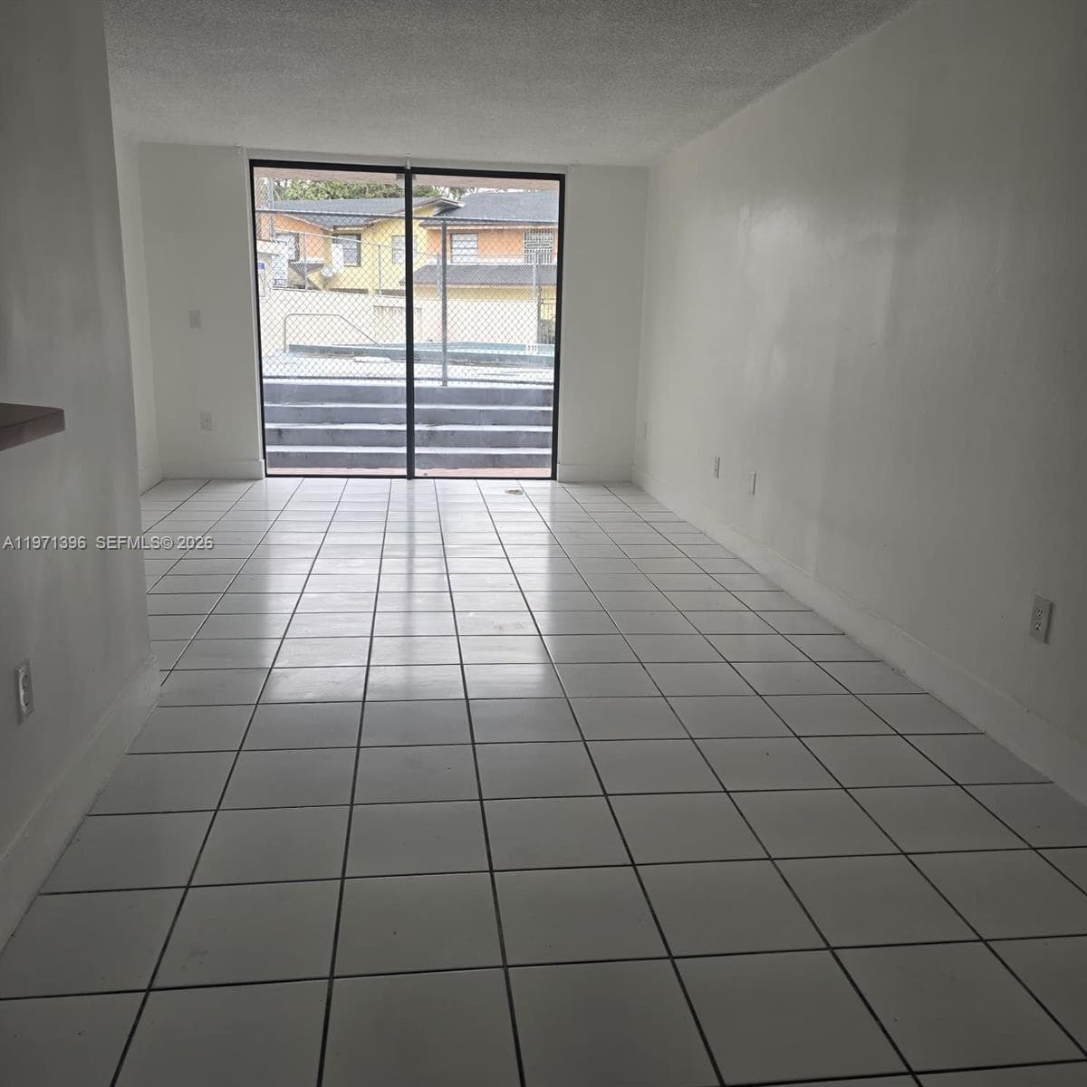 9678 Fontainebleau Blvd # 111, Miami FL 33172 — 4