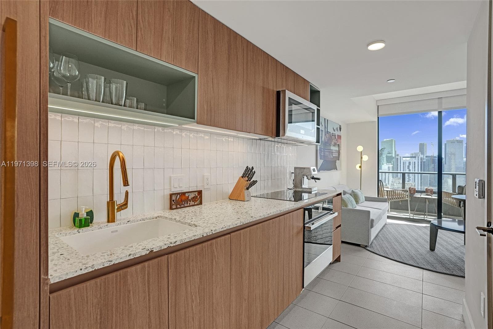 159 NE 6th St # 3214, Miami FL 33132 — 12