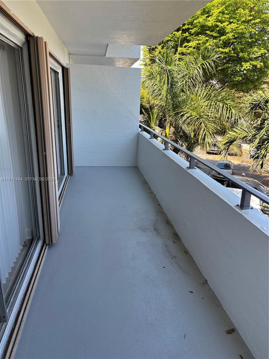 7900 Camino Cir # 308, Miami FL 33143 — 12