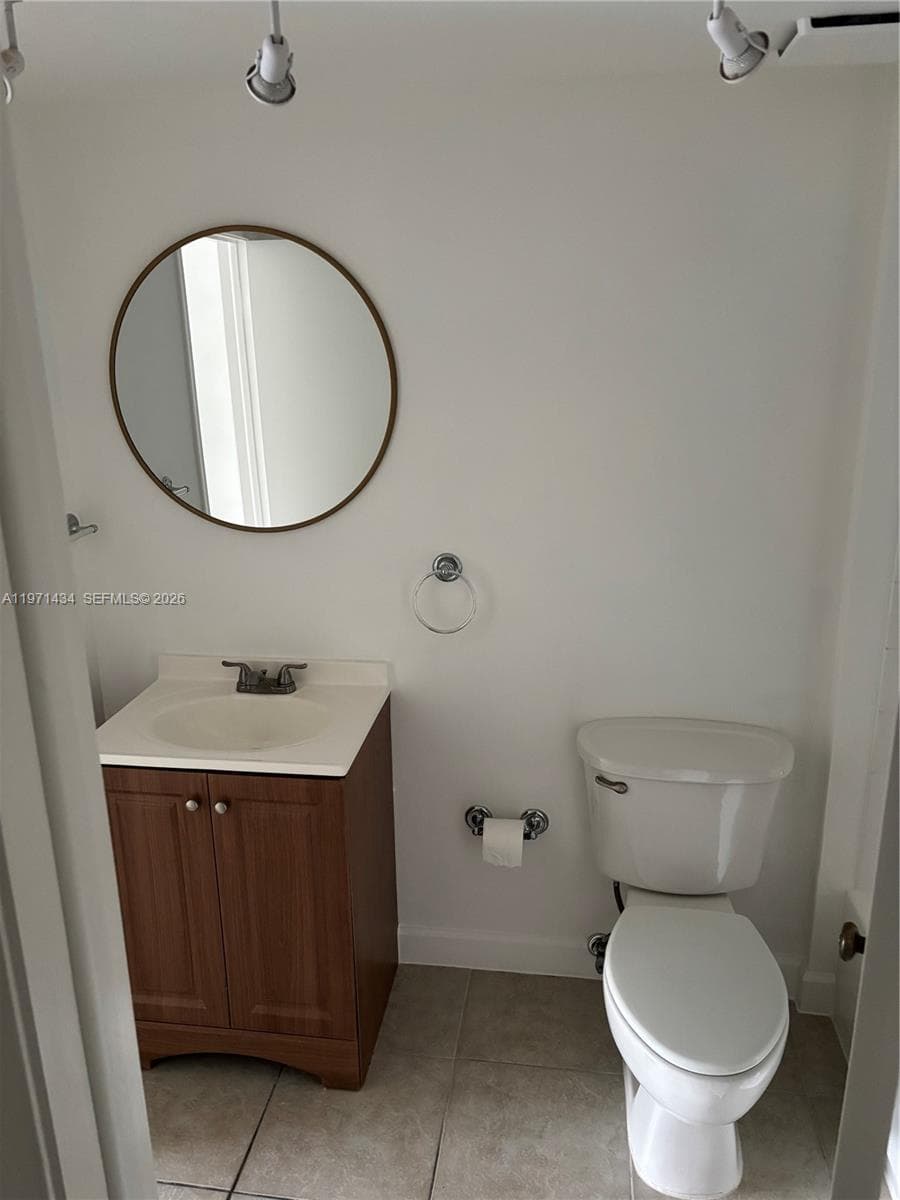 7900 Camino Cir # 308, Miami FL 33143 — 5