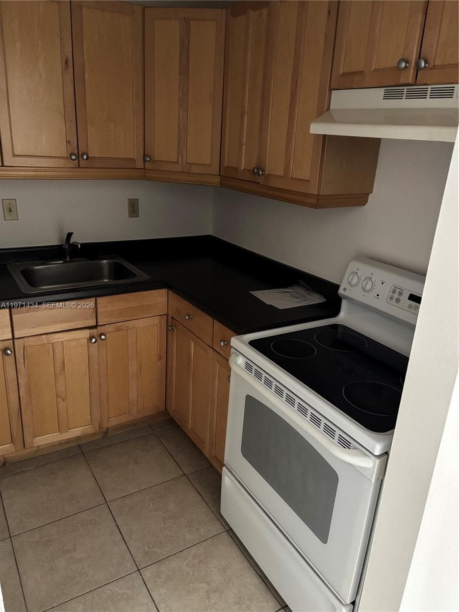 7900 Camino Cir # 308, Miami FL 33143 — 15