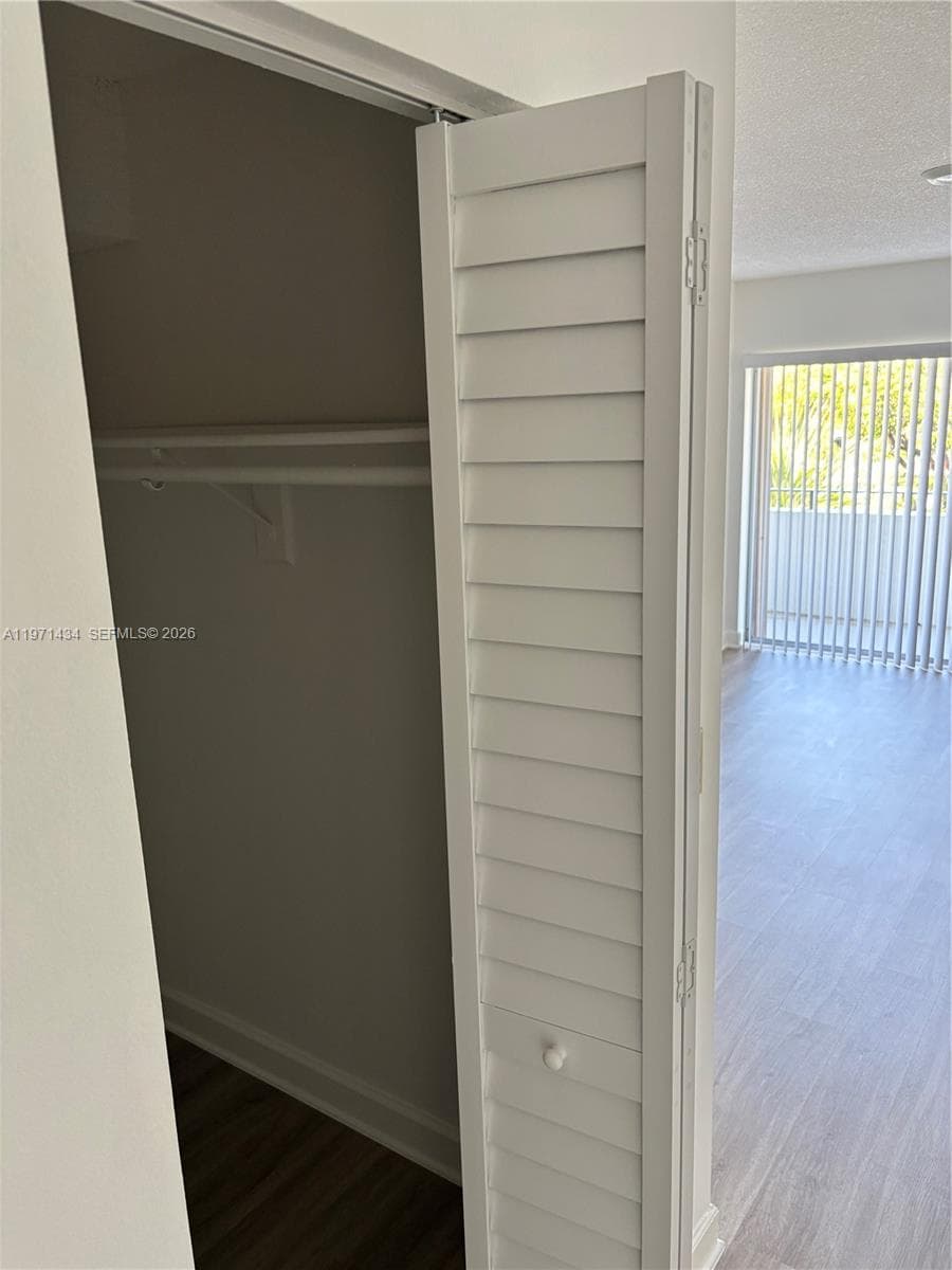 7900 Camino Cir # 308, Miami FL 33143 — 8