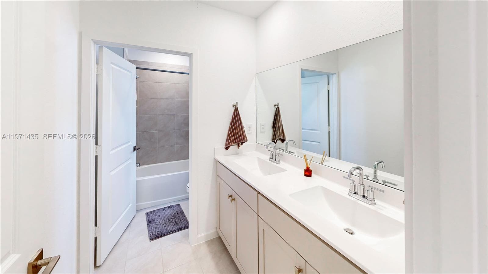 1754 SE 8th Ter, Homestead FL 33034 — 23