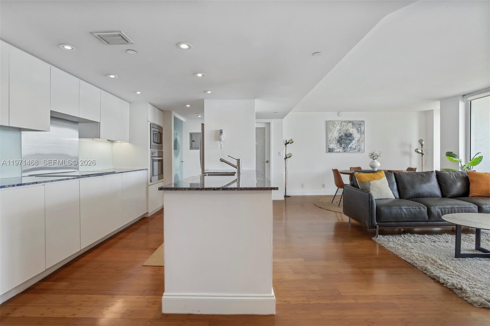 1717 N Bayshore Dr # 2740, Miami FL 33132 — 12
