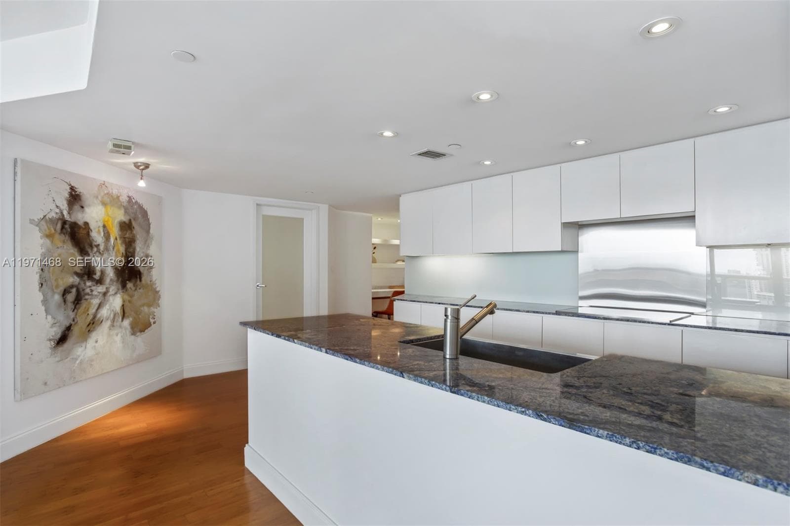 1717 N Bayshore Dr # 2740, Miami FL 33132 — 1