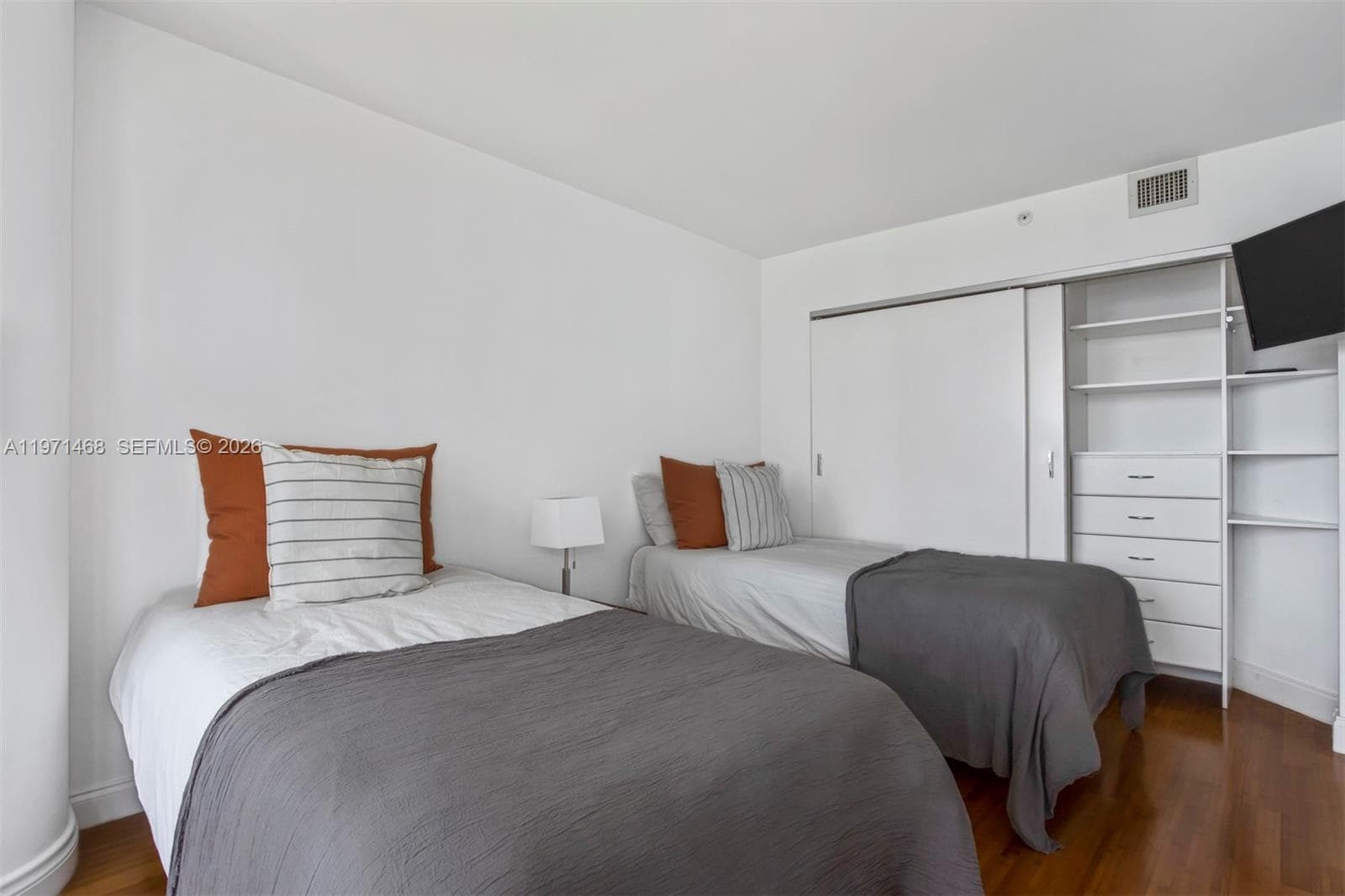 1717 N Bayshore Dr # 2740, Miami FL 33132 — 9