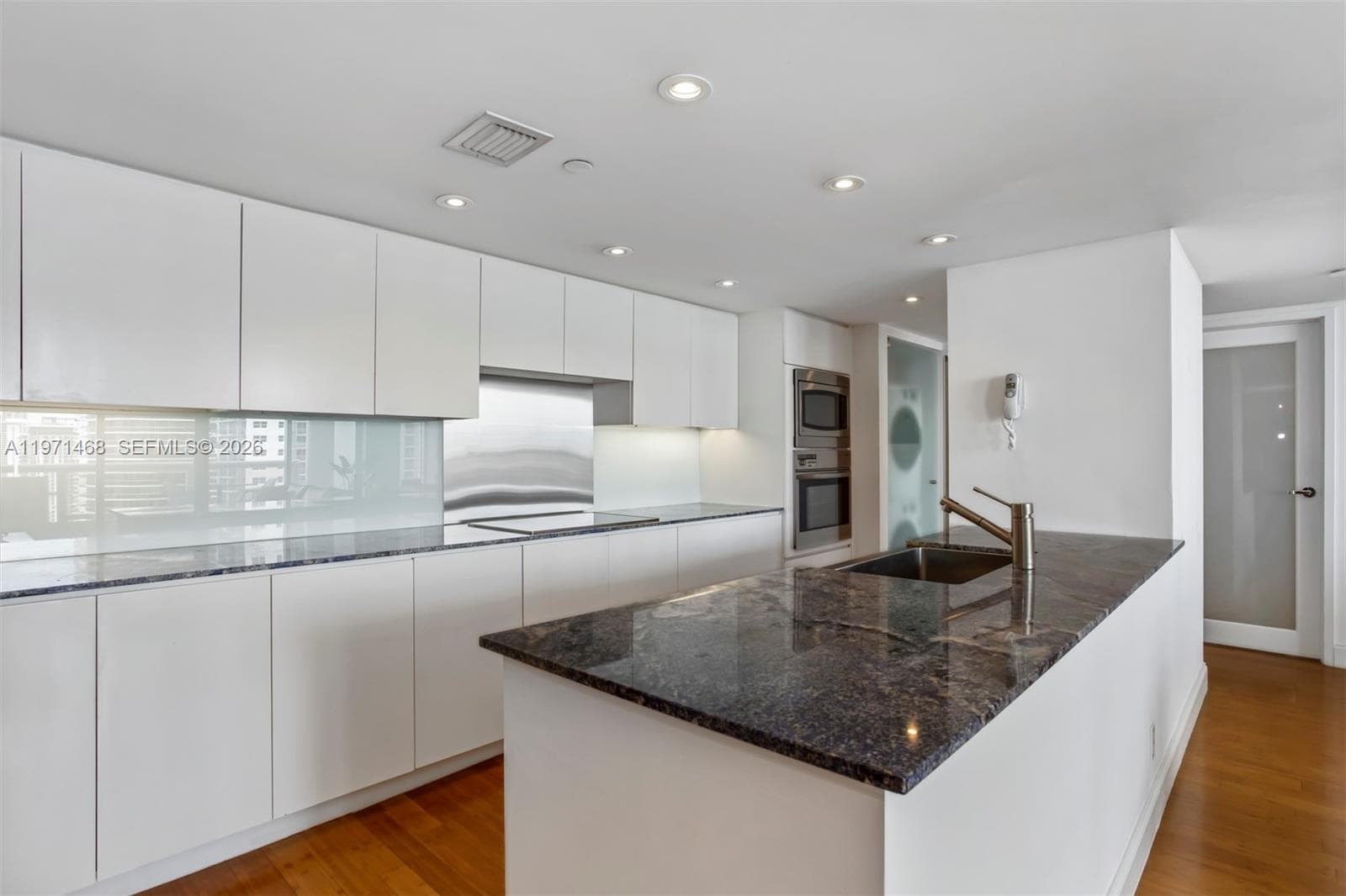 1717 N Bayshore Dr # 2740, Miami FL 33132 — 14