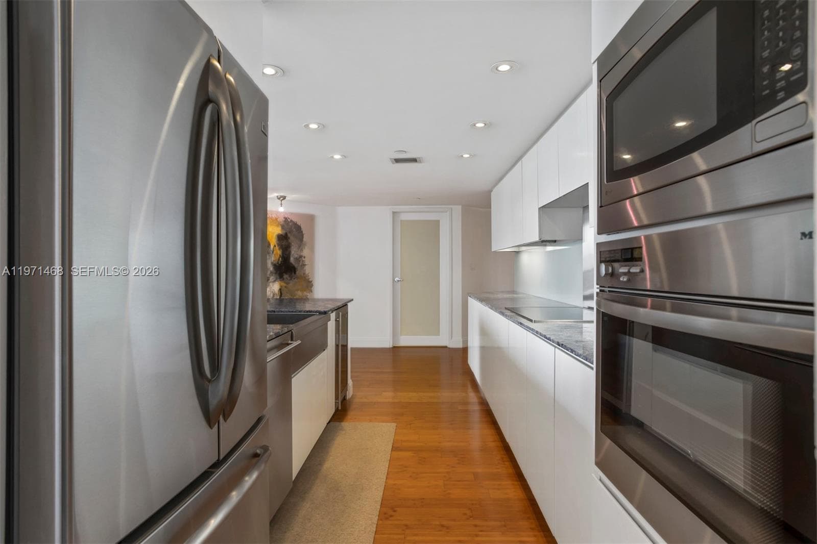 1717 N Bayshore Dr # 2740, Miami FL 33132 — 19