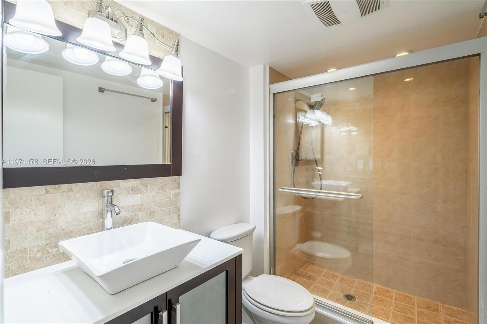 20347 W Country Club Dr, Aventura FL 33180 — 16
