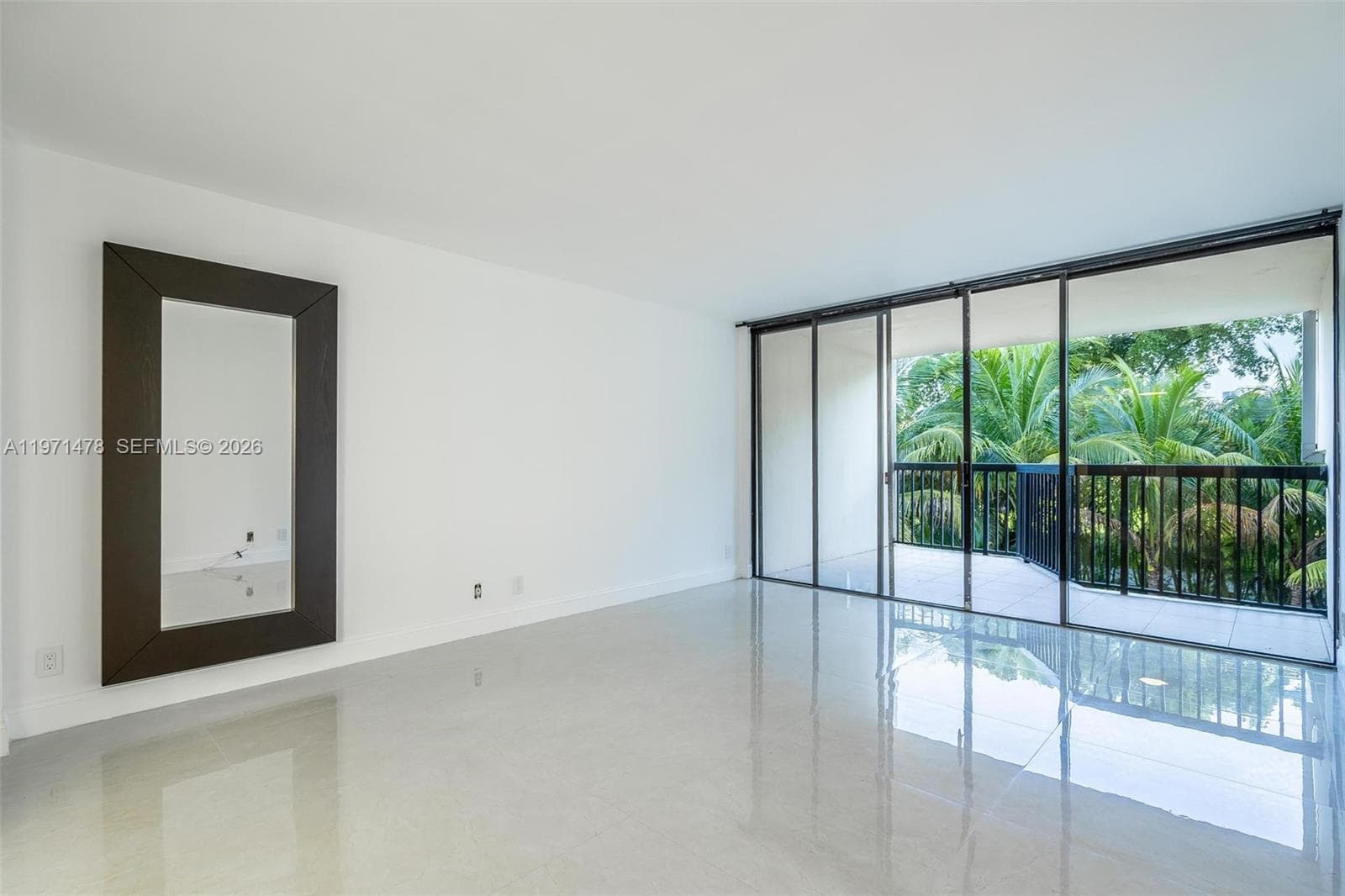 20347 W Country Club Dr, Aventura FL 33180 — 7