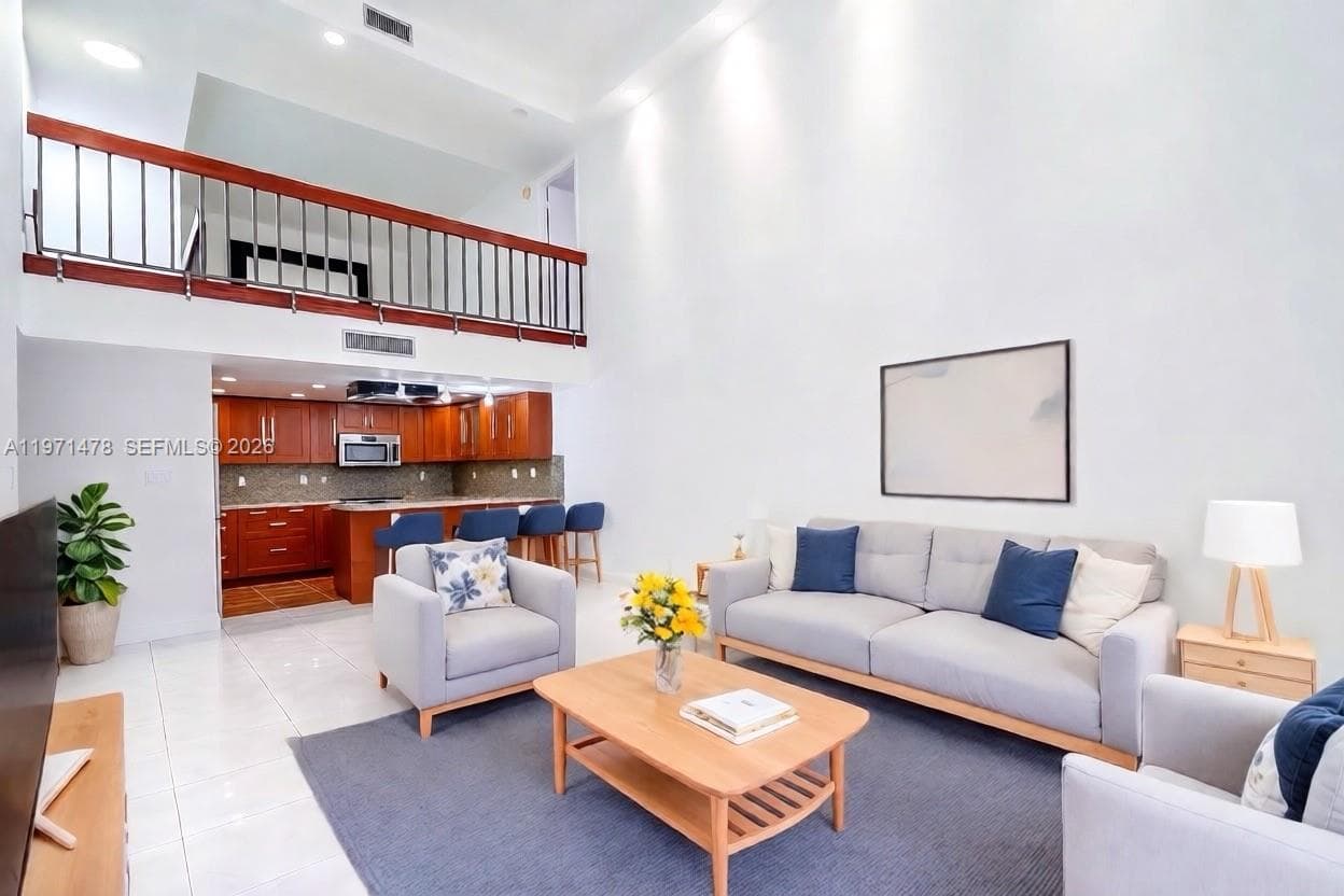 20347 W Country Club Dr, Aventura FL 33180 — 5