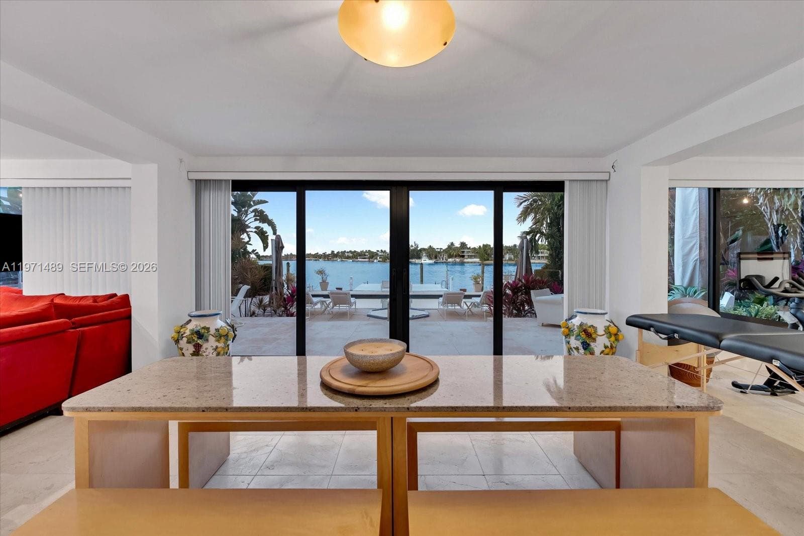 279 N Hibiscus Dr, Miami Beach FL 33139 — 49