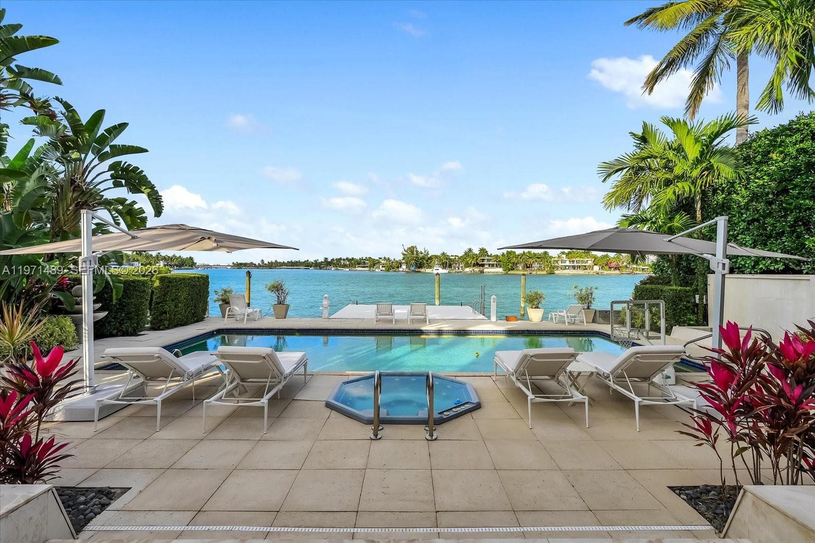 279 N Hibiscus Dr, Miami Beach FL 33139 — 8