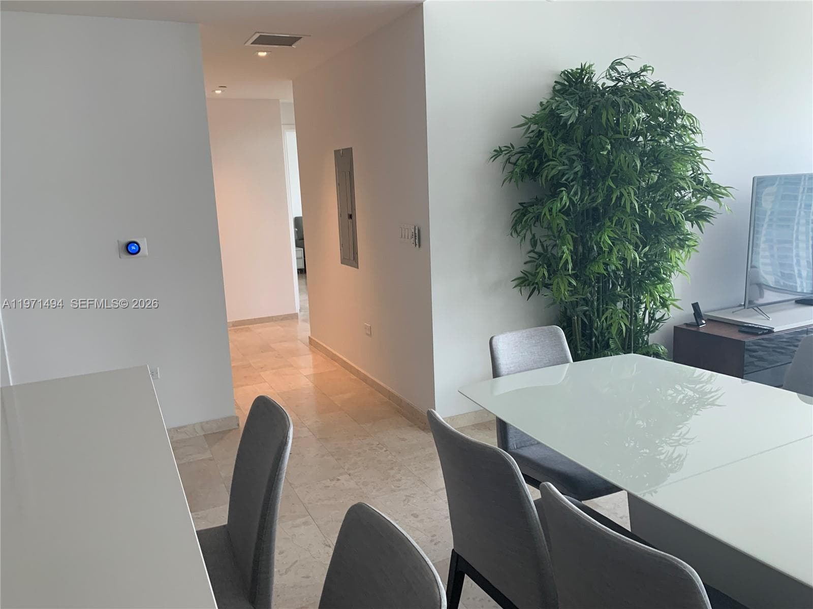 68 SE 6th St # 3010, Miami FL 33131 — 27