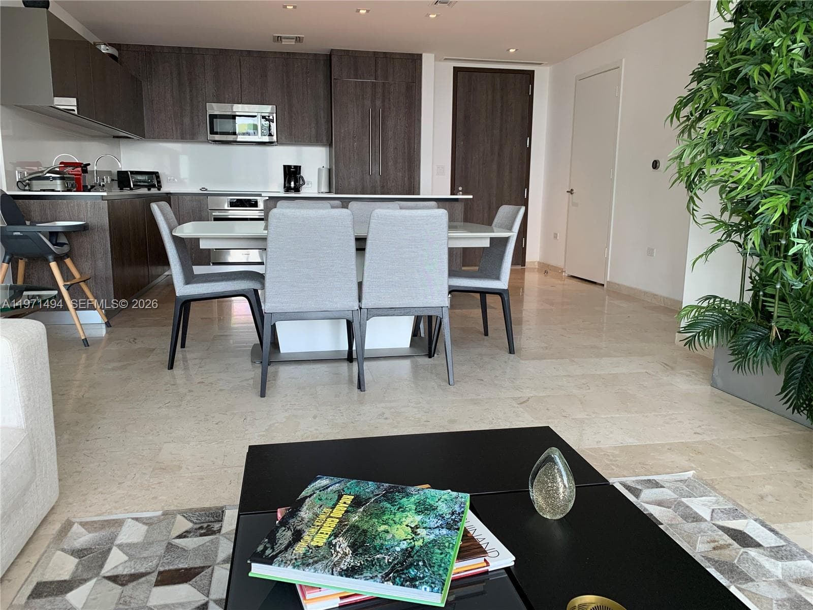 68 SE 6th St # 3010, Miami FL 33131 — 12