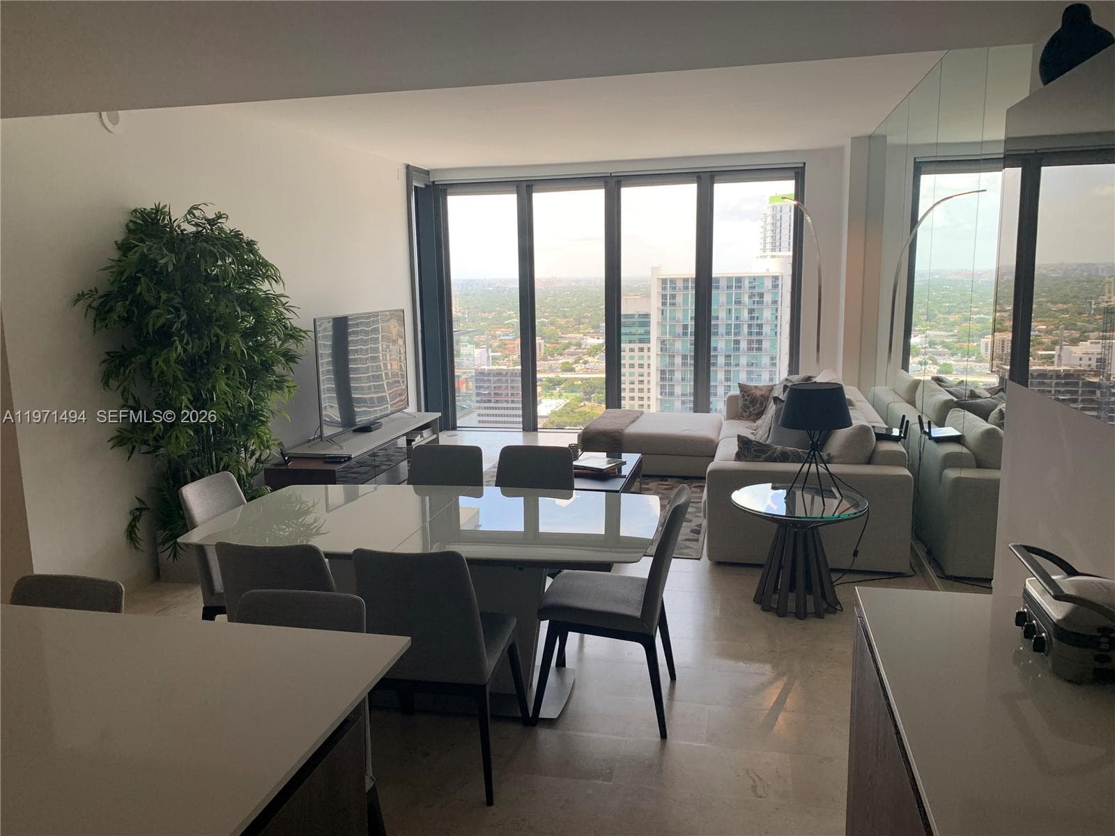 68 SE 6th St # 3010, Miami FL 33131 — 26