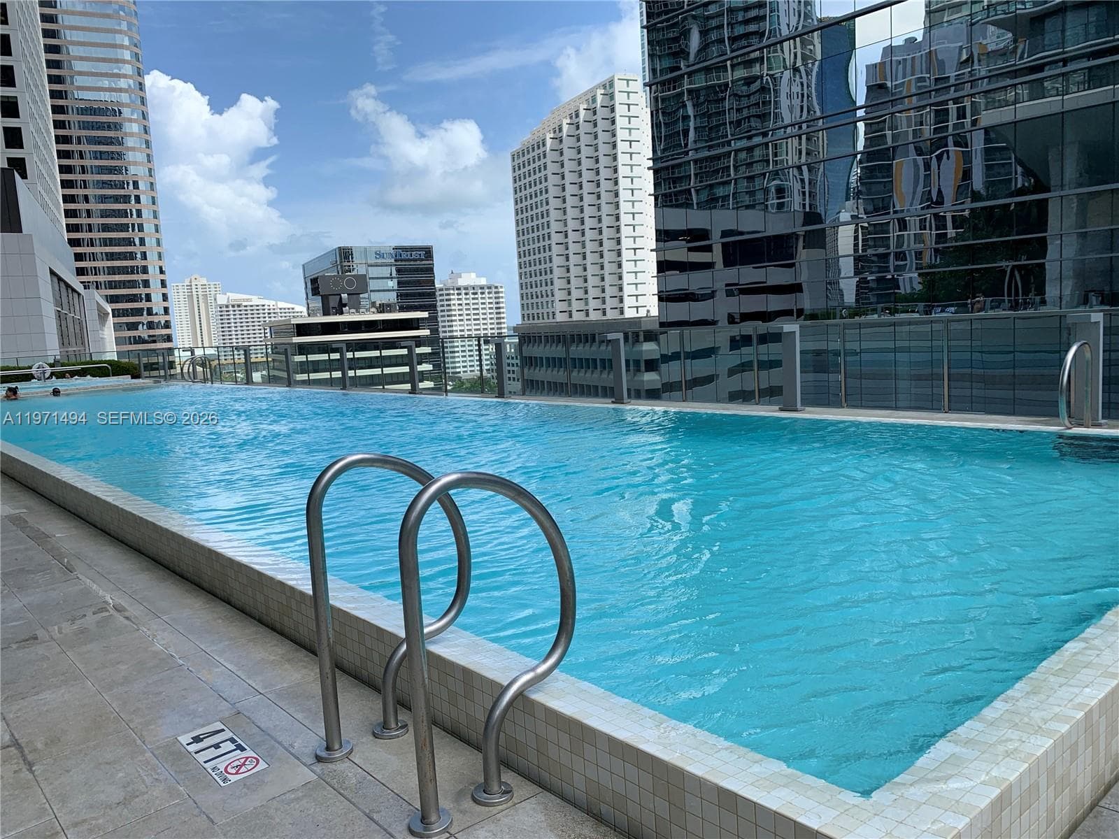 68 SE 6th St # 3010, Miami FL 33131 — 63
