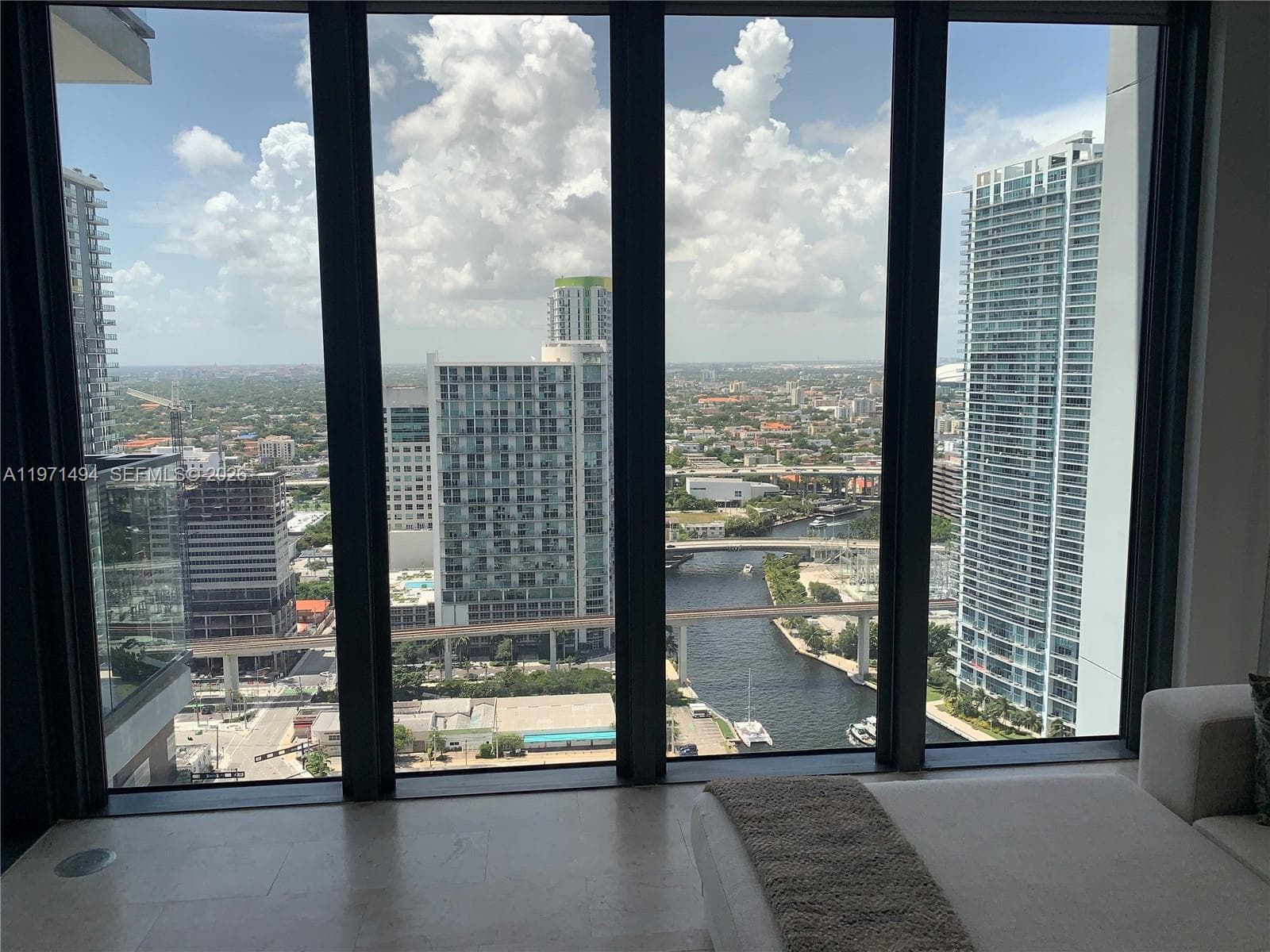 68 SE 6th St # 3010, Miami FL 33131 — 5
