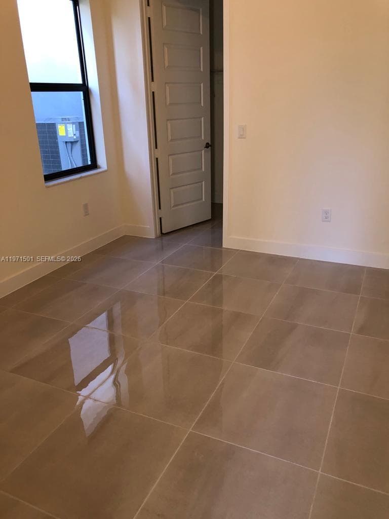 16045 NW 87th Ct, Miami Lakes FL 33018 — 5