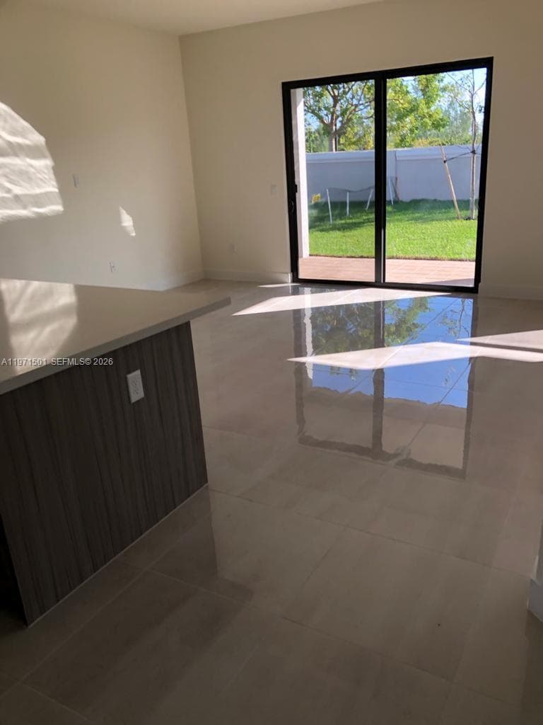 16045 NW 87th Ct, Miami Lakes FL 33018 — 11