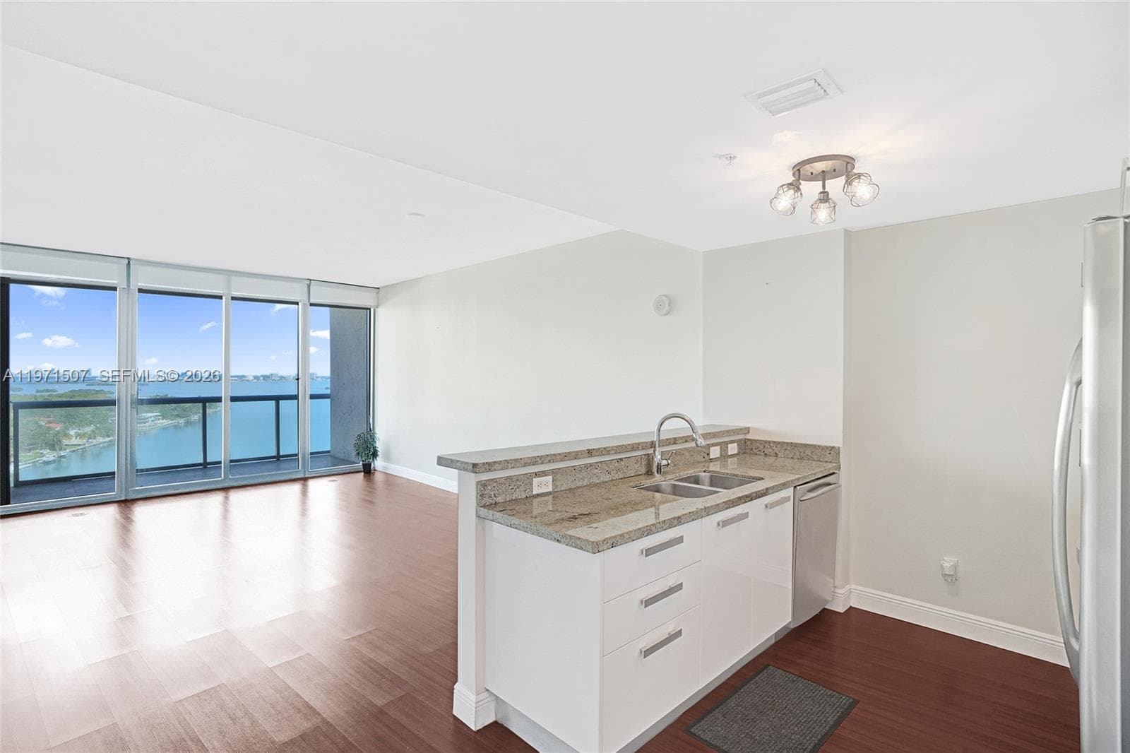 601 NE 36th St # 1908, Miami FL 33137 — 16