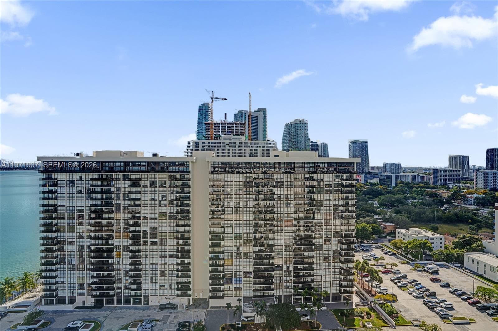 601 NE 36th St # 1908, Miami FL 33137 — 36