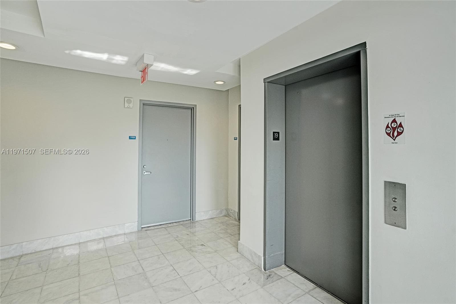601 NE 36th St # 1908, Miami FL 33137 — 39