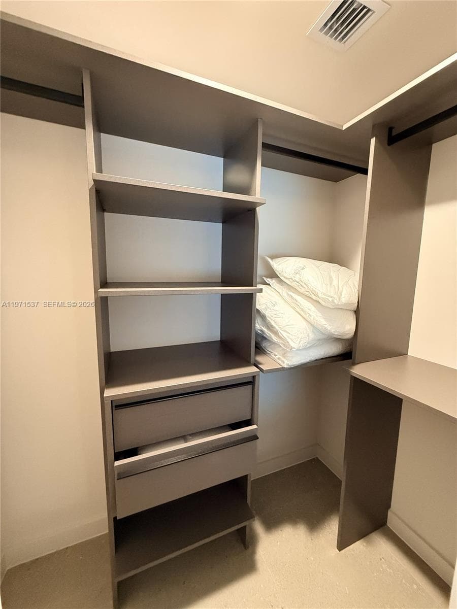 11 NE 6th # 1905, Miami FL 33132 — 12