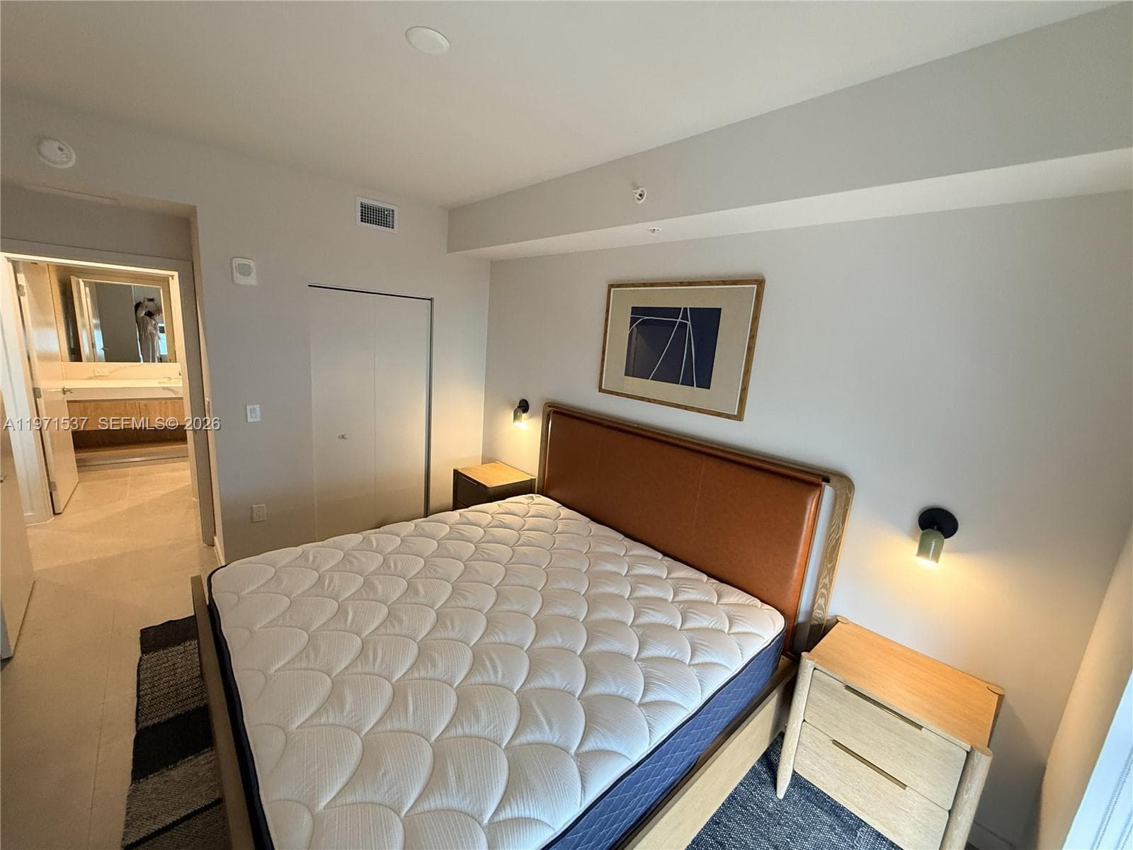 11 NE 6th # 1905, Miami FL 33132 — 9