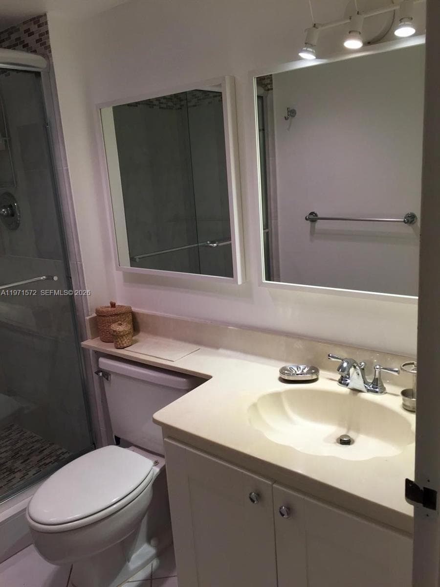 100 Bayview Dr # 516, Sunny Isles Beach FL 33160 — 27