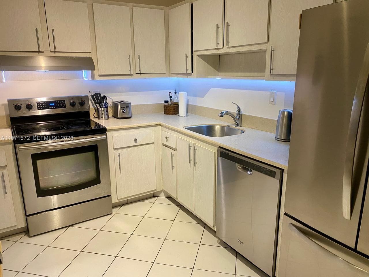 100 Bayview Dr # 516, Sunny Isles Beach FL 33160 — 2