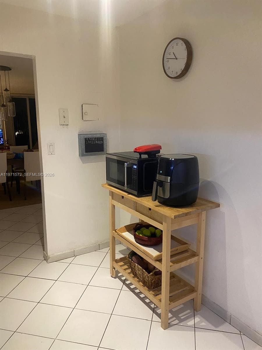 100 Bayview Dr # 516, Sunny Isles Beach FL 33160 — 14