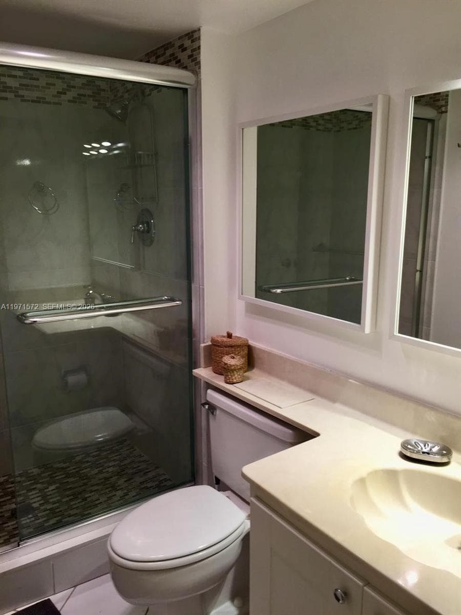 100 Bayview Dr # 516, Sunny Isles Beach FL 33160 — 29