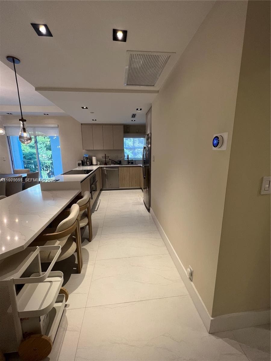 3900 Island Blvd # B308, Aventura FL 33160 — 8