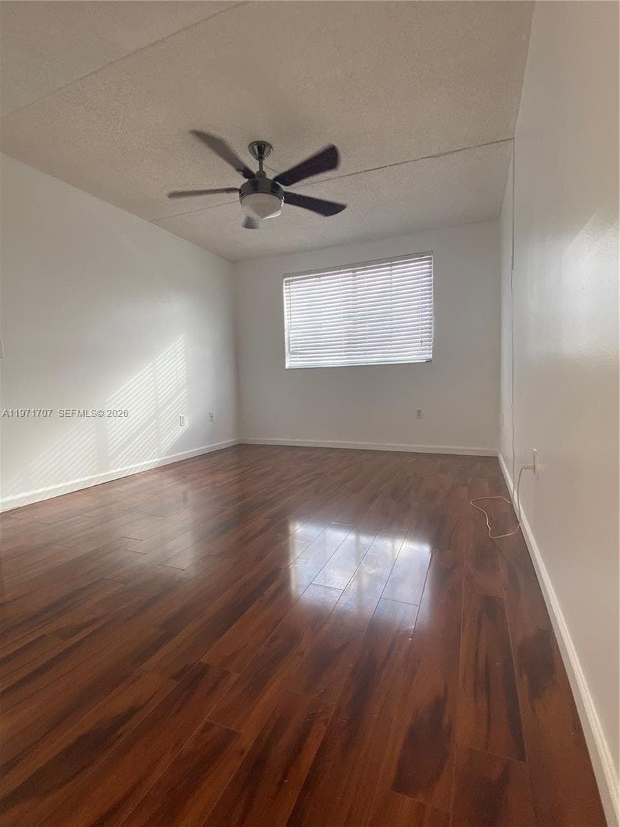 6155 NW 186th St # 308, Hialeah FL 33015 — 13