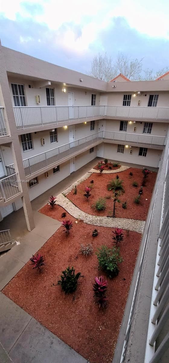 6155 NW 186th St # 308, Hialeah FL 33015 — 26