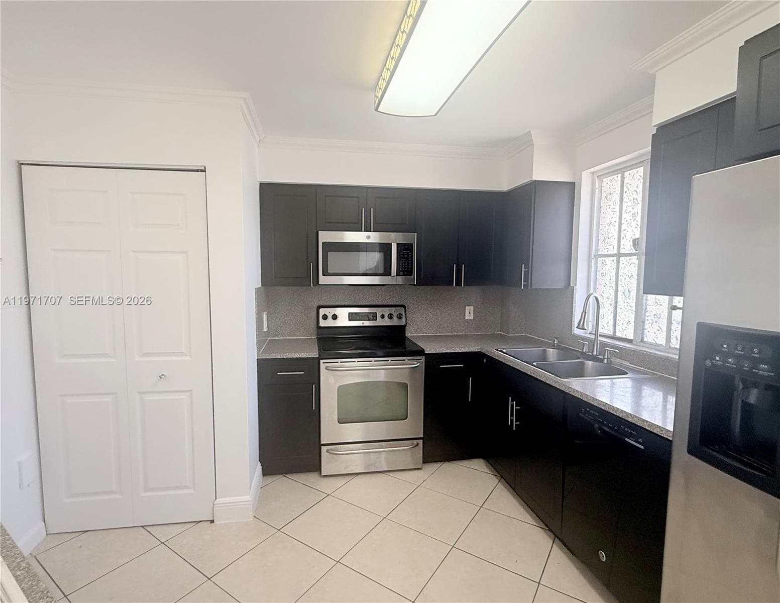 6155 NW 186th St # 308, Hialeah FL 33015 — 3