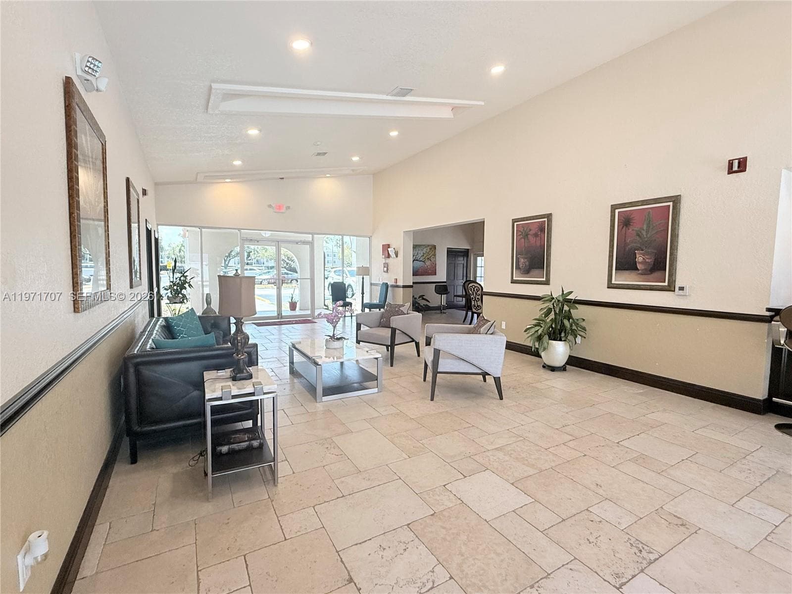 6155 NW 186th St # 308, Hialeah FL 33015 — 40