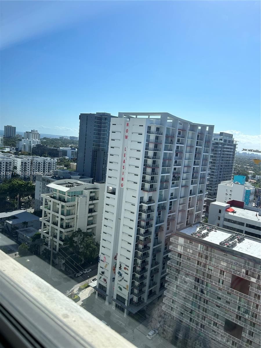 999 SW 1st Ave # 2114, Miami FL 33130 — 30