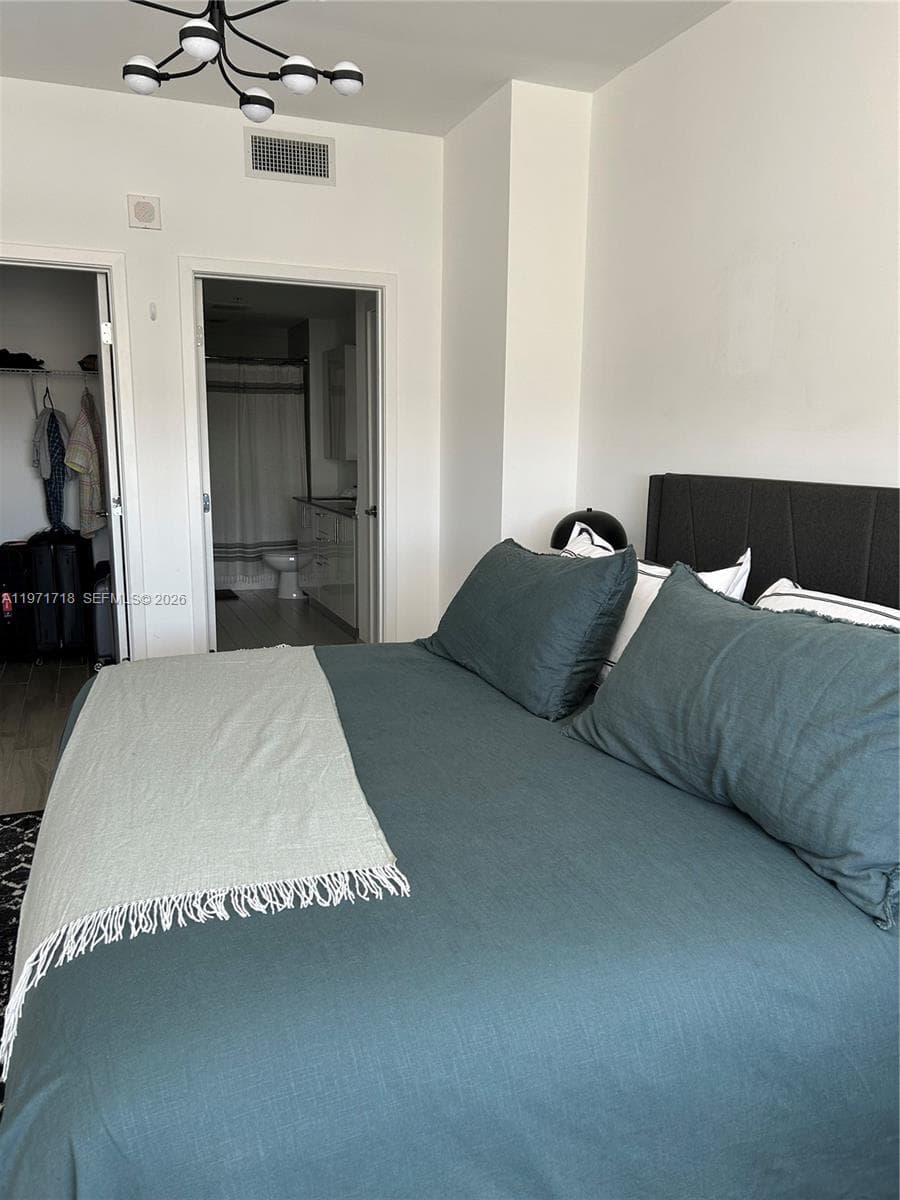 999 SW 1st Ave # 2114, Miami FL 33130 — 31