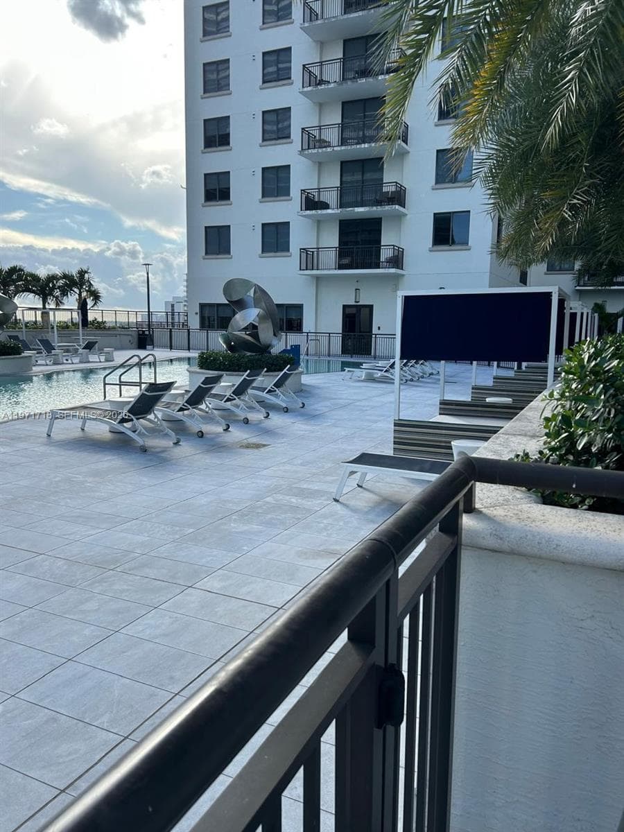 999 SW 1st Ave # 2114, Miami FL 33130 — 39