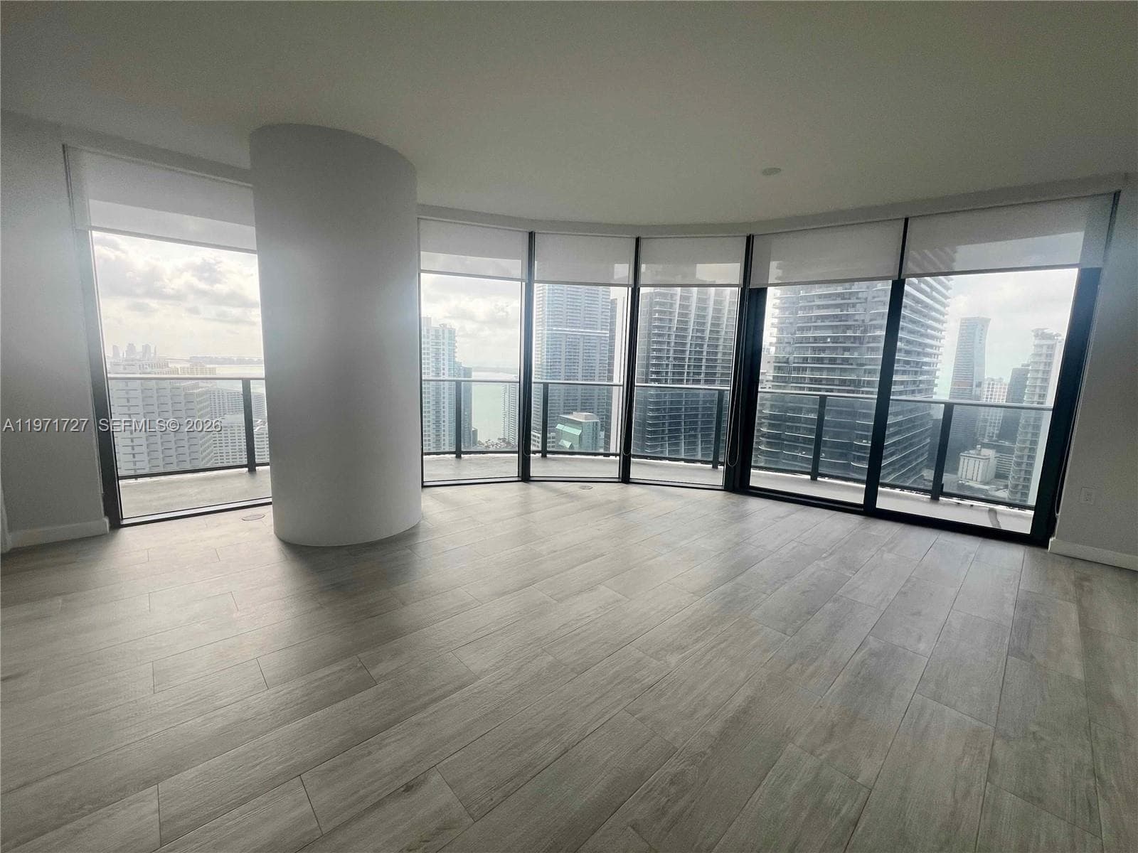 45 SW 9th St # 3703, Miami FL 33130 — 2